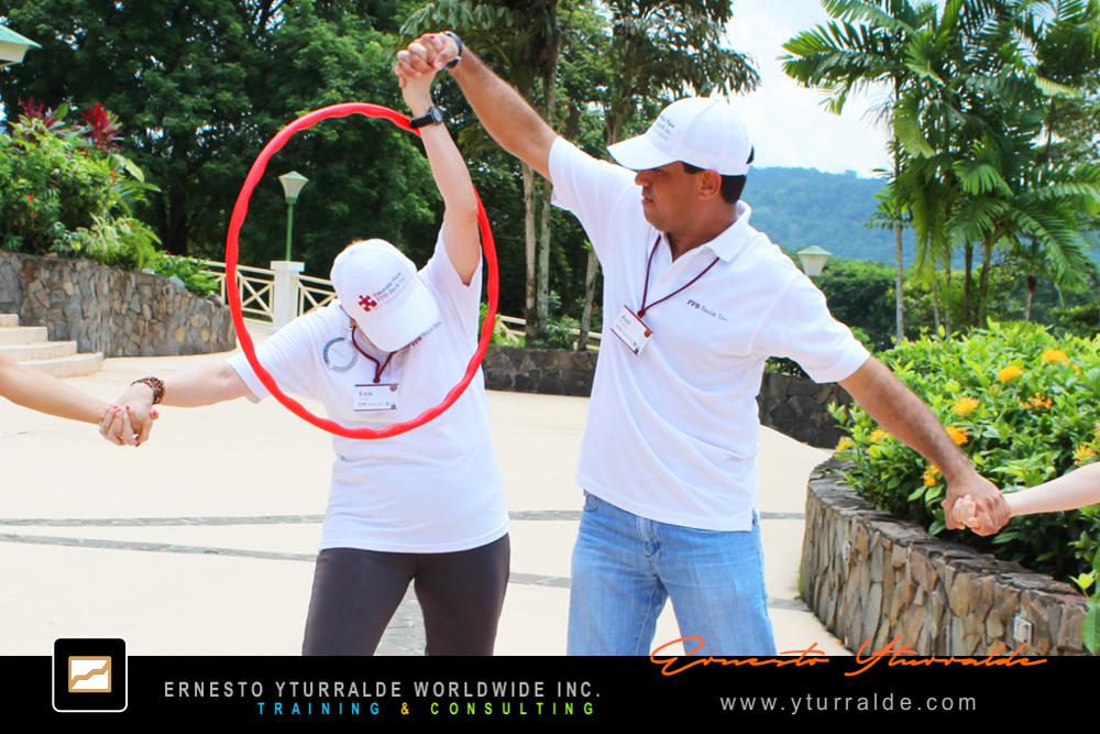 Taller de cuerdas bajas en Colombia para fortalecer compromiso y sentido de pertenencia