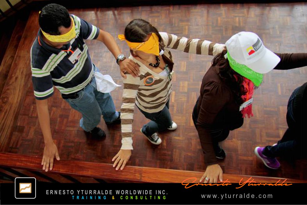 Team Building corporativo en Bogotá para mejorar la comunicación entre áreas